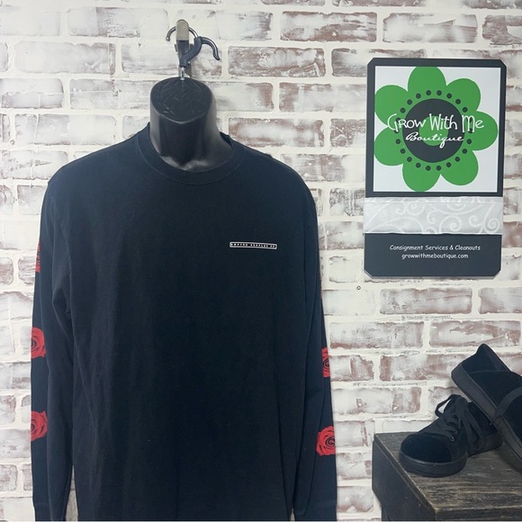 Empyre Black and Red Long Sleeve Tee - Picture 1 of 6